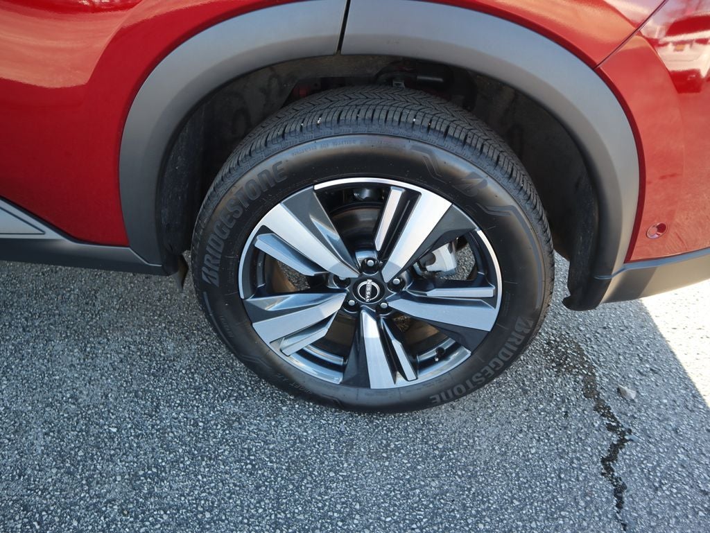 2025 Nissan Rogue SL