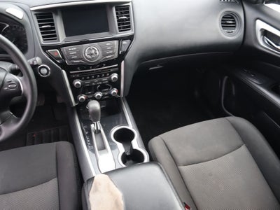 2020 Nissan Pathfinder S