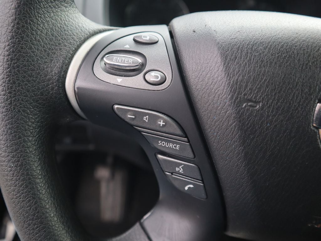 2020 Nissan Pathfinder S