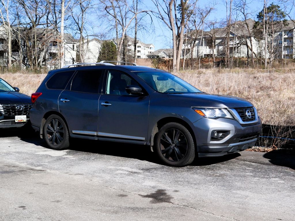 2017 Nissan Pathfinder Platinum