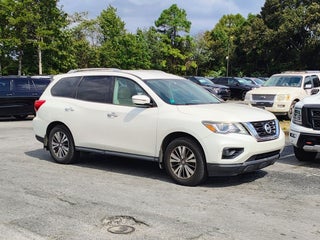 2017 Nissan Pathfinder SV