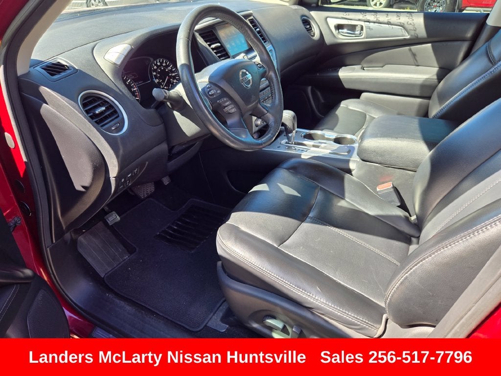 2017 Nissan Pathfinder SL