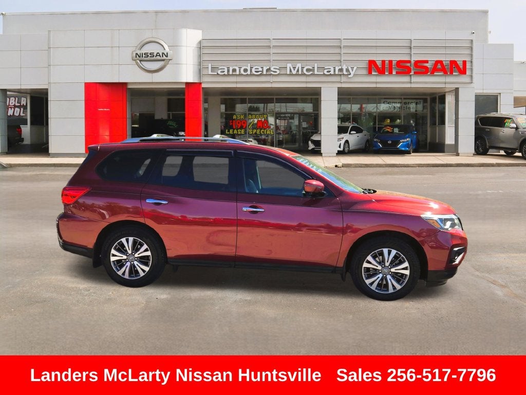 2017 Nissan Pathfinder SL