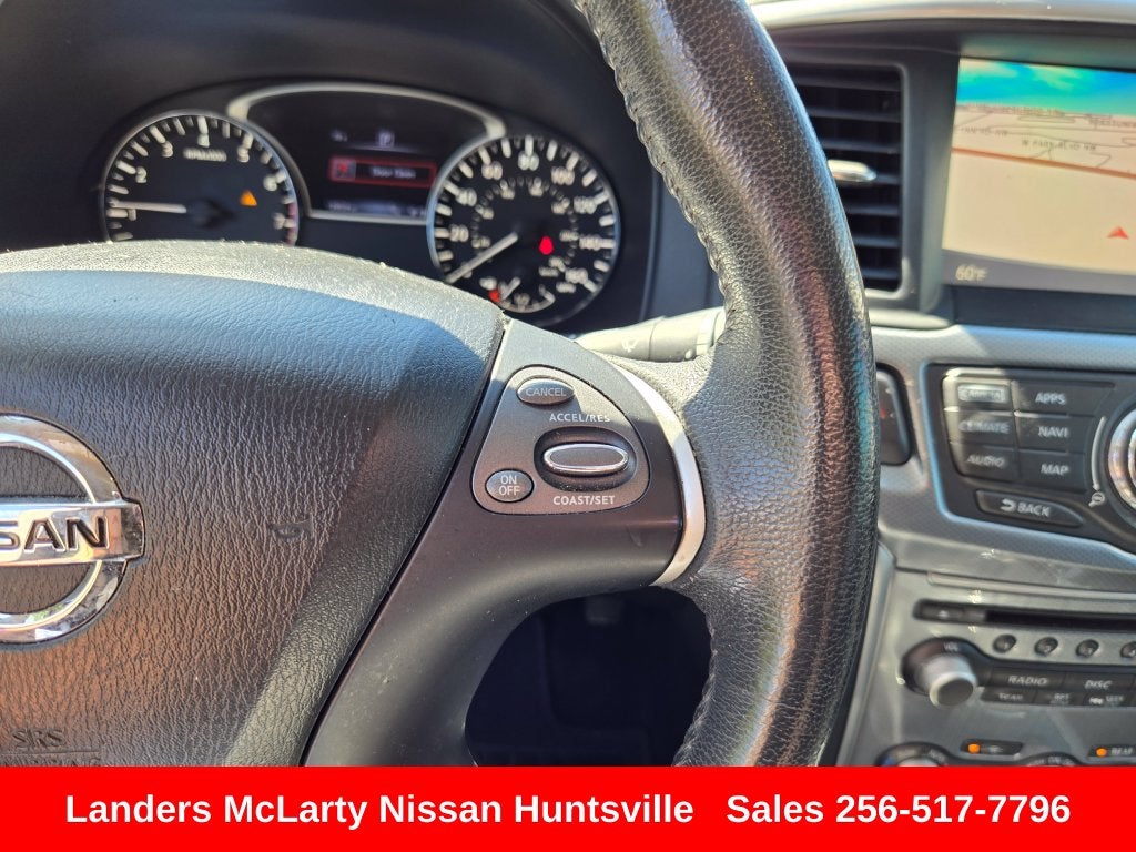 2017 Nissan Pathfinder SL