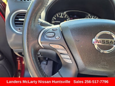 2017 Nissan Pathfinder SL