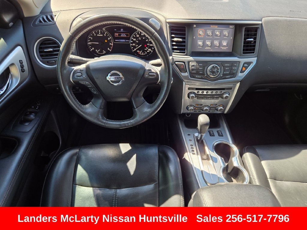 2017 Nissan Pathfinder SL
