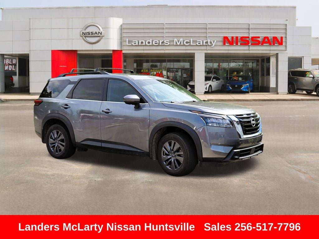 2024 Nissan Pathfinder SV