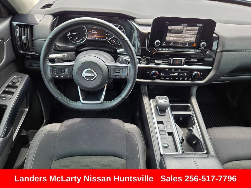 2024 Nissan Pathfinder SV