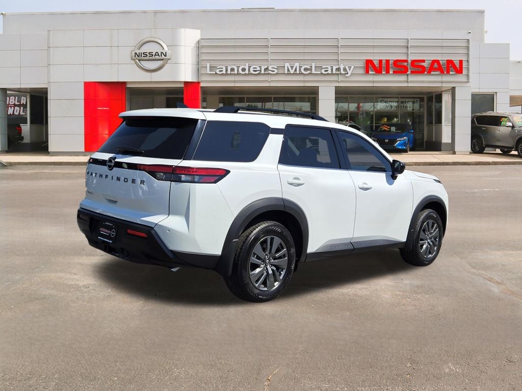 2026 Nissan Pathfinder SV