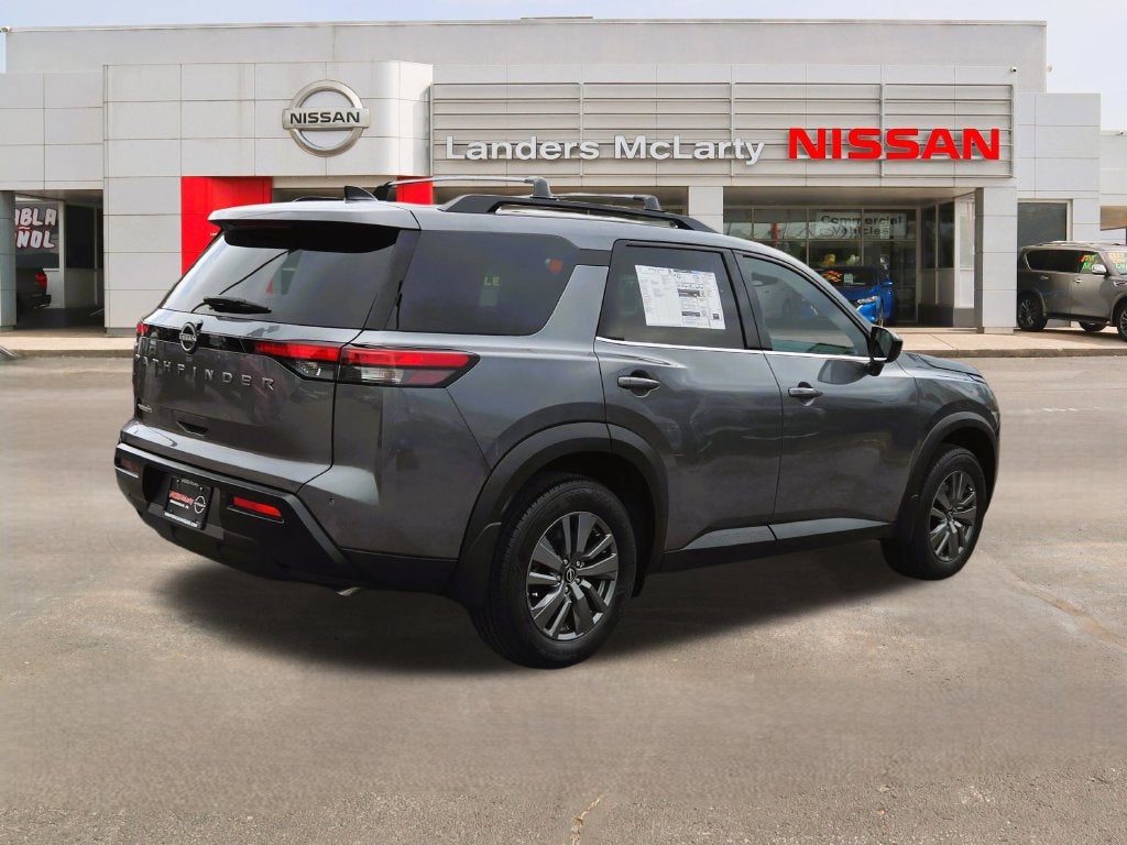 2026 Nissan Pathfinder SV