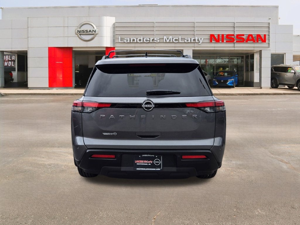2026 Nissan Pathfinder SV