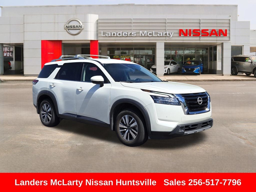 2022 Nissan Pathfinder SL