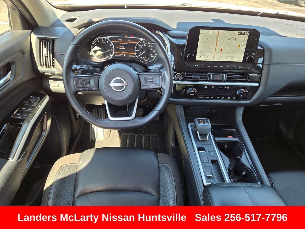 2022 Nissan Pathfinder SL