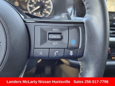 2022 Nissan Pathfinder SL