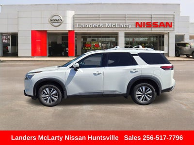 2022 Nissan Pathfinder SL