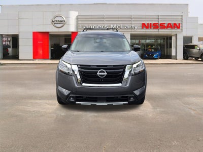2022 Nissan Pathfinder SL