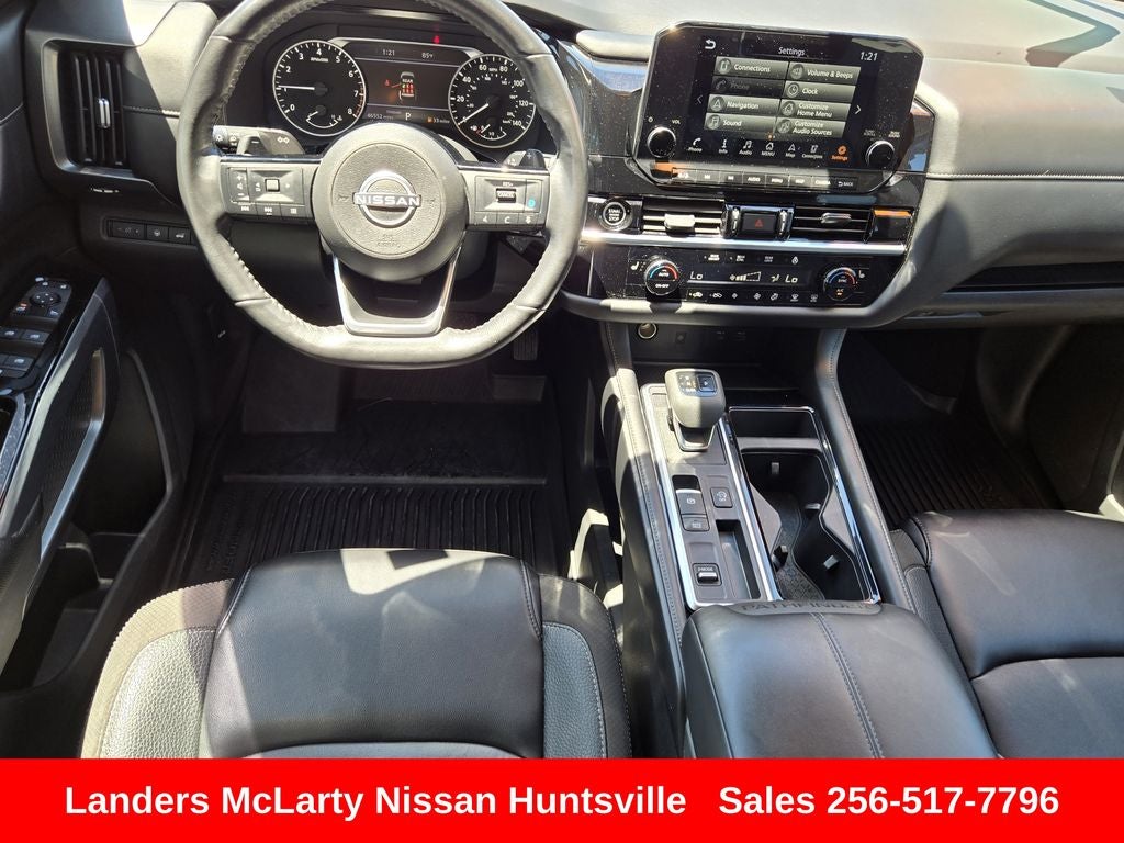 2024 Nissan Pathfinder SL