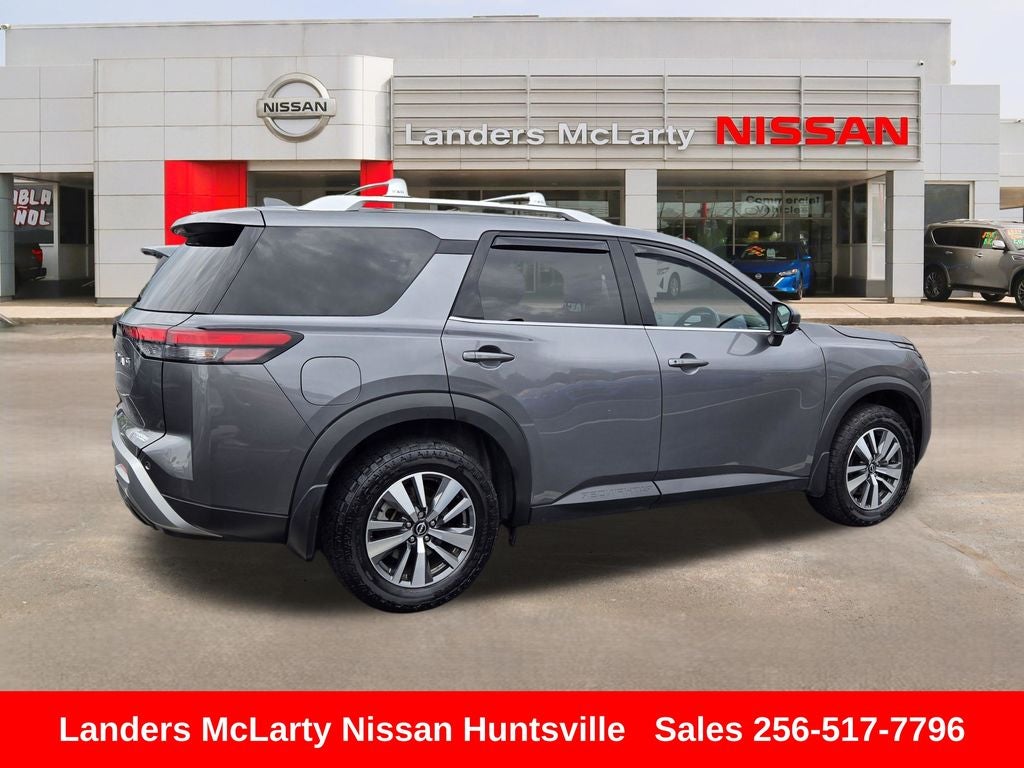 2024 Nissan Pathfinder SL