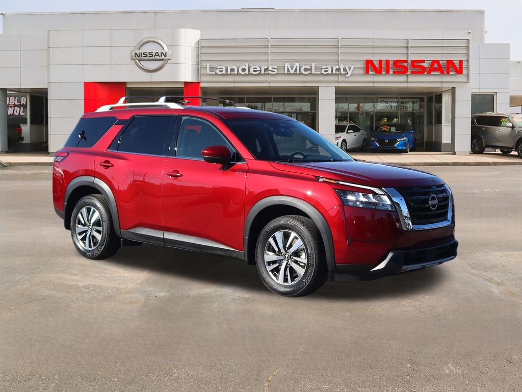 2024 Nissan Pathfinder SL