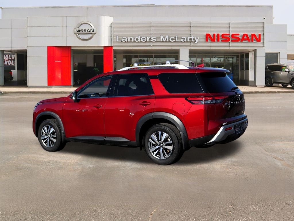2024 Nissan Pathfinder SL