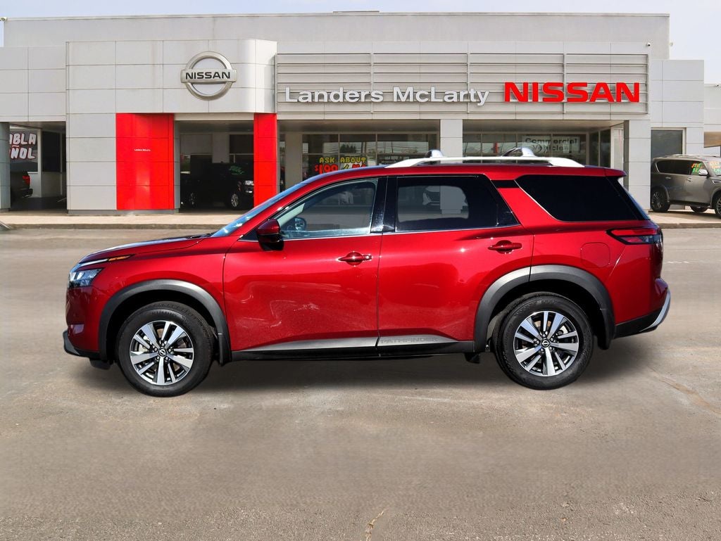 2024 Nissan Pathfinder SL