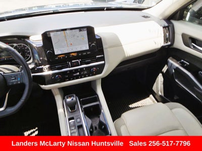 2024 Nissan Pathfinder SL