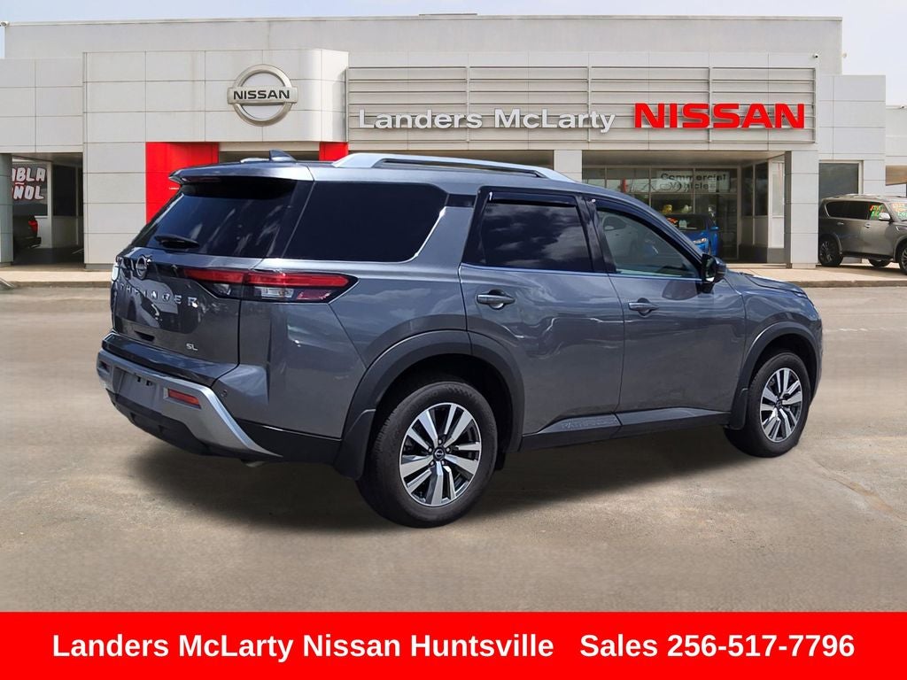2024 Nissan Pathfinder SL