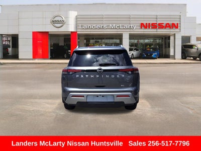 2024 Nissan Pathfinder SL