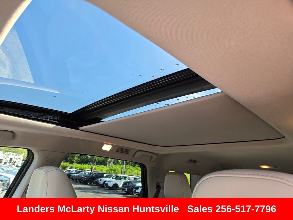 2023 Nissan Pathfinder SL