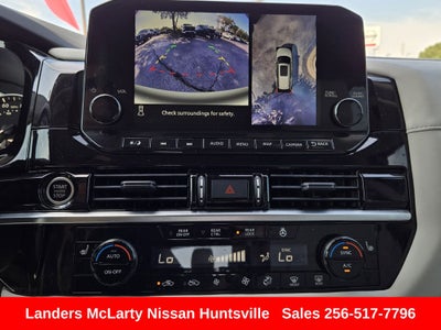 2023 Nissan Pathfinder SL