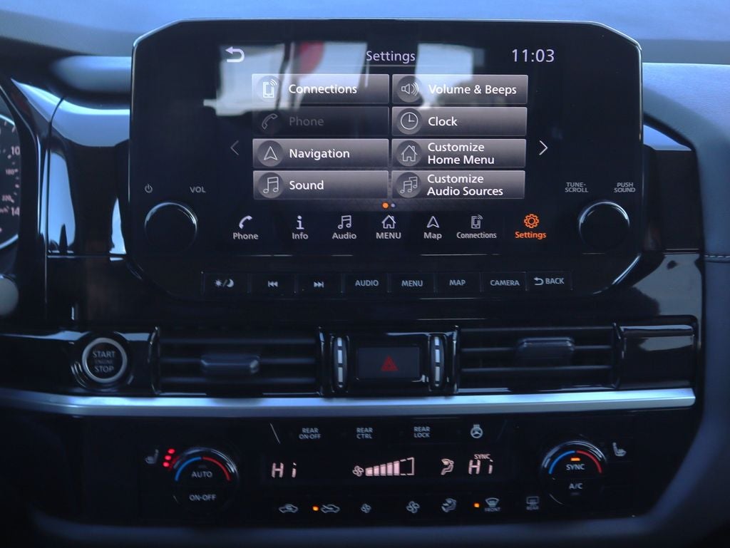 2024 Nissan Pathfinder SL