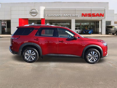 2024 Nissan Pathfinder SL