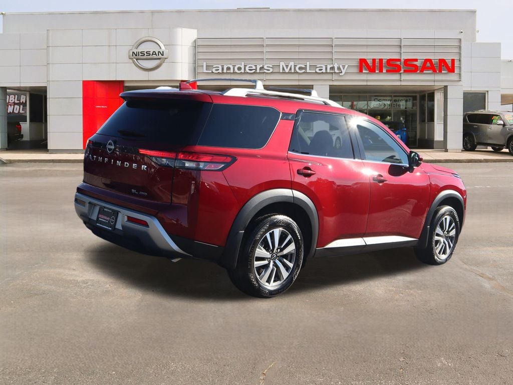 2024 Nissan Pathfinder SL