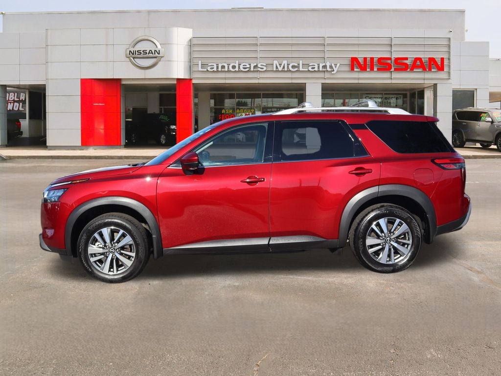2024 Nissan Pathfinder SL