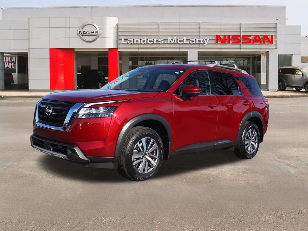 2024 Nissan Pathfinder SL