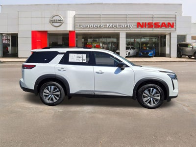 2026 Nissan Pathfinder SL