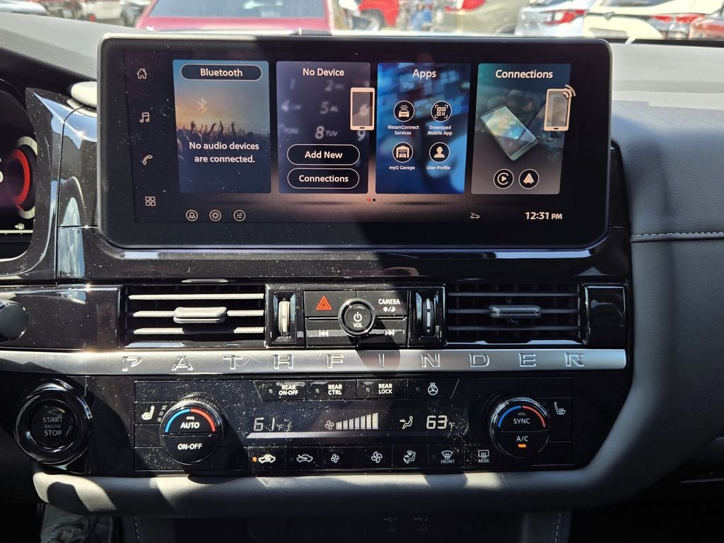 2026 Nissan Pathfinder SL
