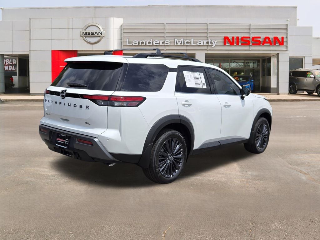 2026 Nissan Pathfinder SL