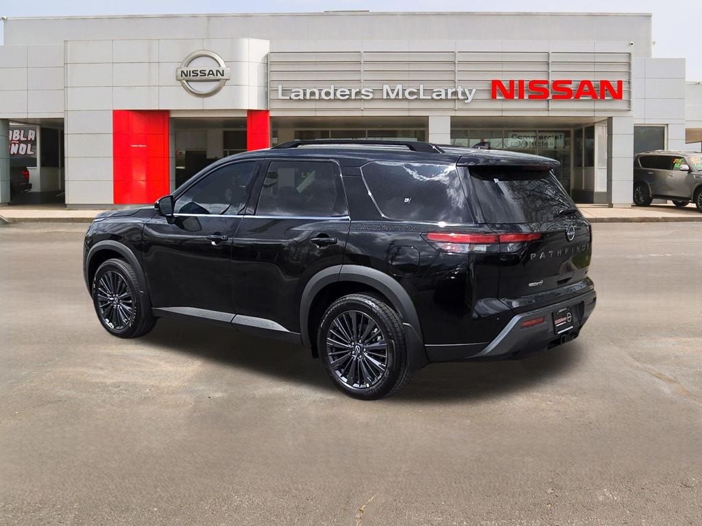 2026 Nissan Pathfinder SL