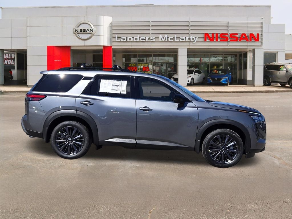 2026 Nissan Pathfinder SL