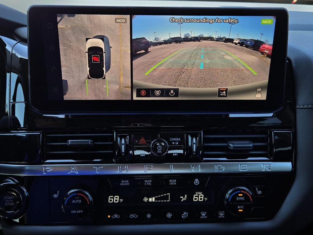 2026 Nissan Pathfinder SL