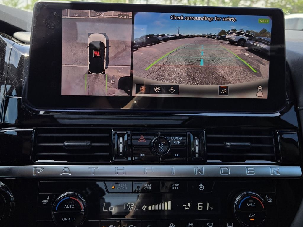 2026 Nissan Pathfinder SL