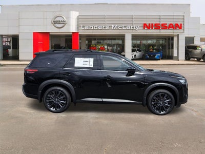 2026 Nissan Pathfinder SL