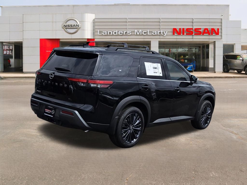 2026 Nissan Pathfinder SL