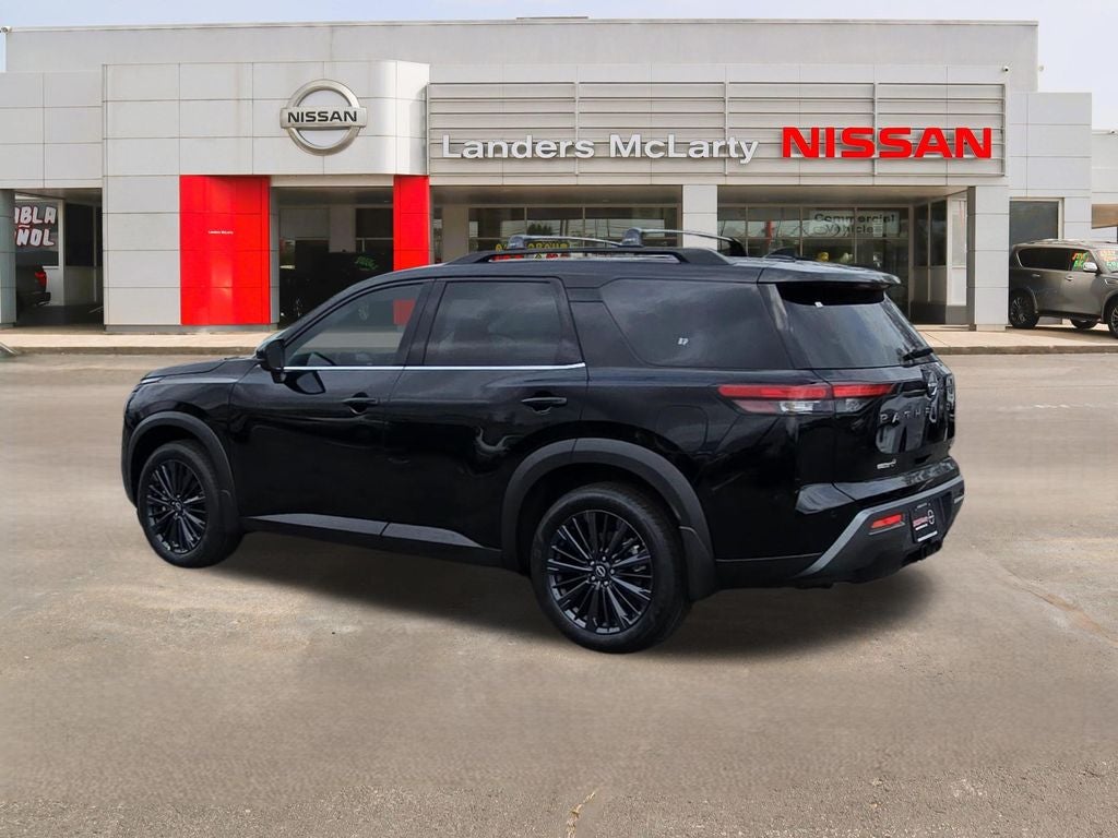 2026 Nissan Pathfinder SL