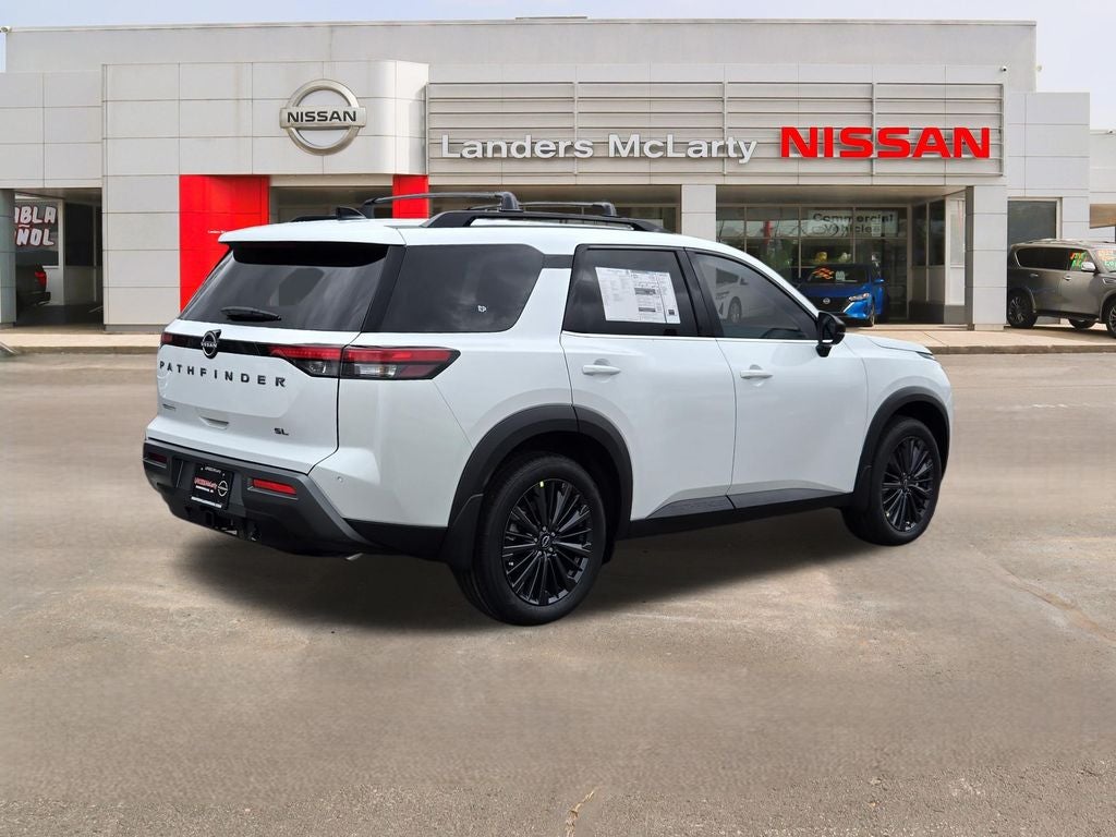 2026 Nissan Pathfinder SL