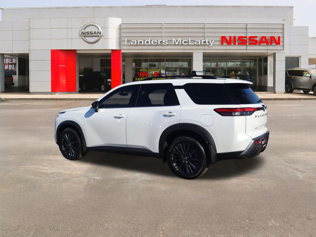 2026 Nissan Pathfinder SL
