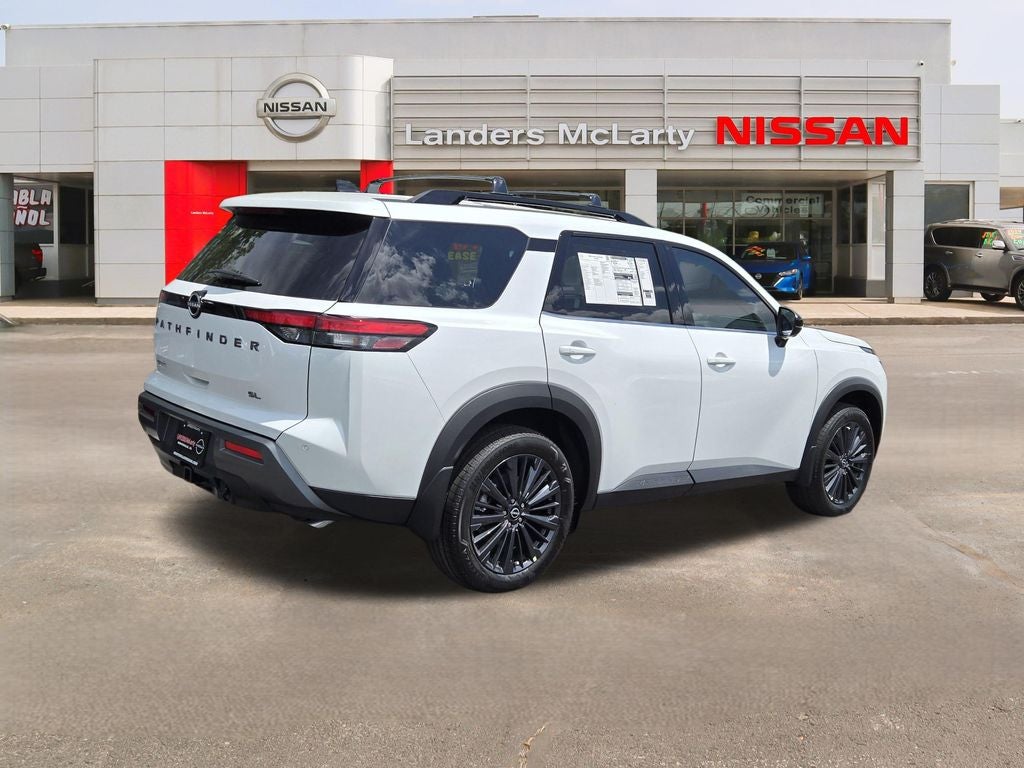 2026 Nissan Pathfinder SL