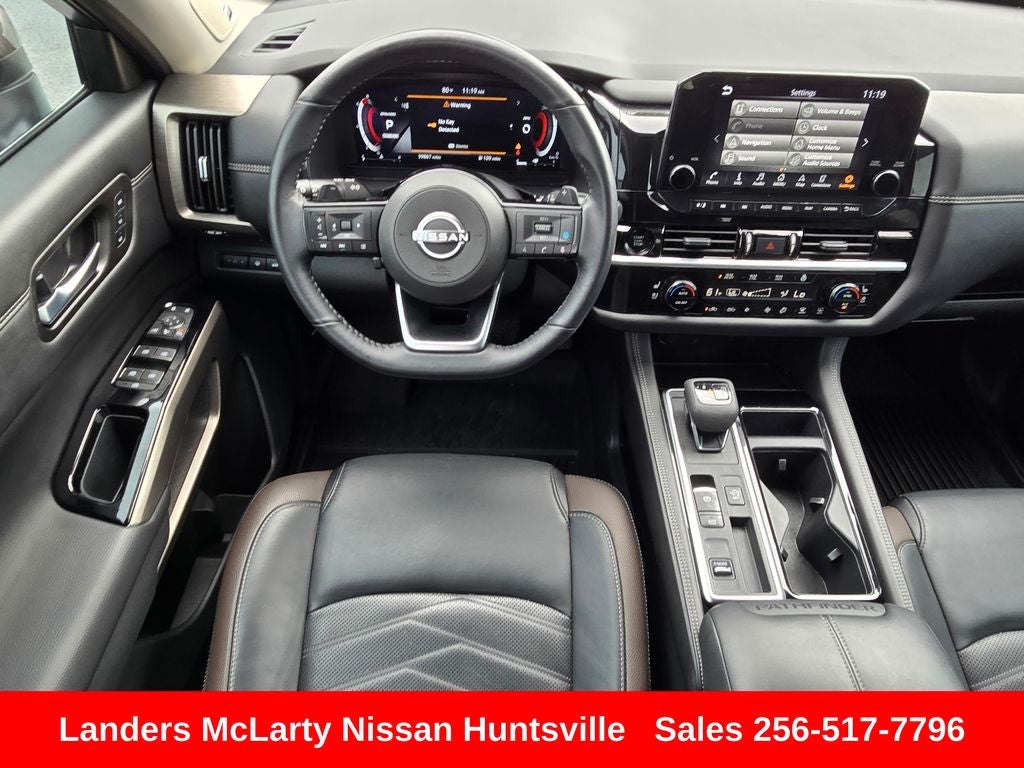 2025 Nissan Pathfinder Platinum