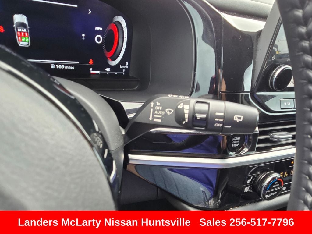 2025 Nissan Pathfinder Platinum